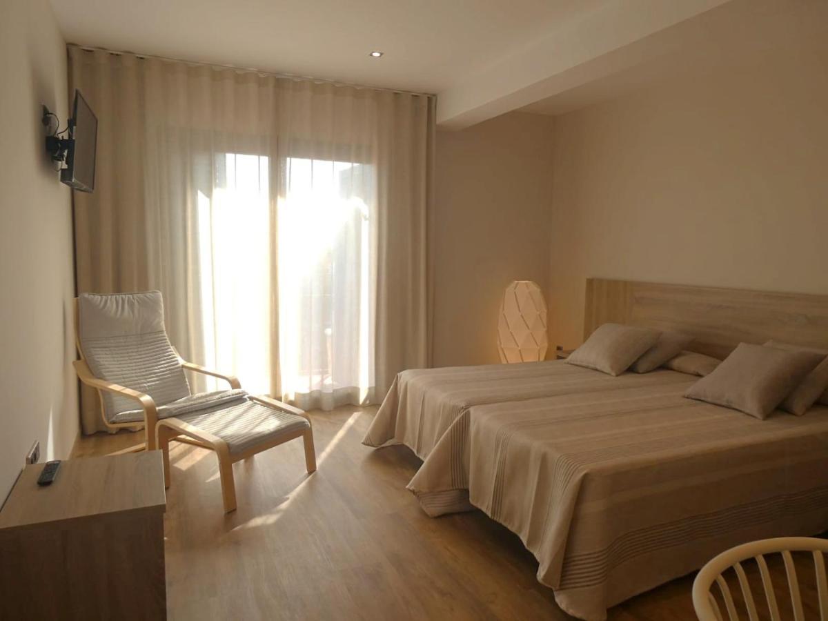 ל'אסטרטיט Hotel Medes II מראה חיצוני תמונה