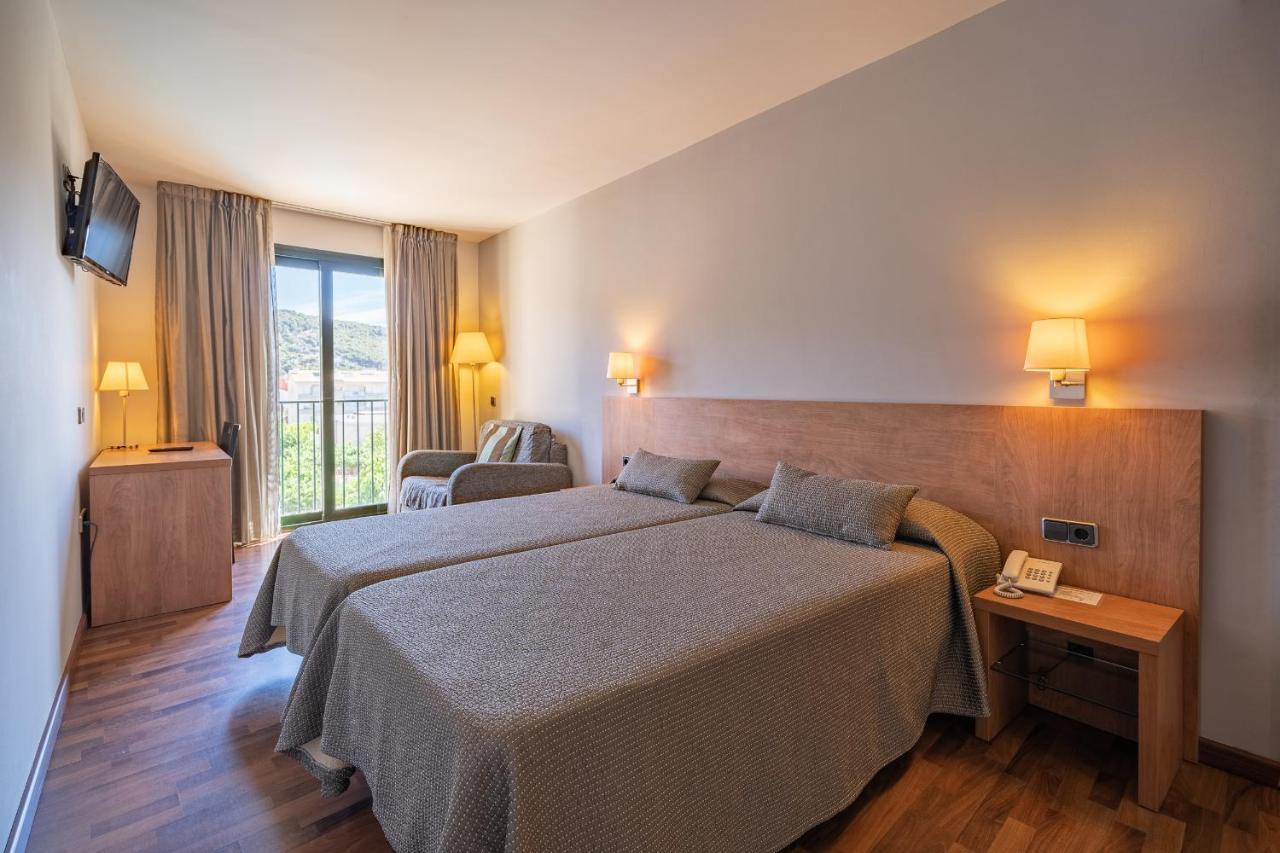 ל'אסטרטיט Hotel Medes II מראה חיצוני תמונה