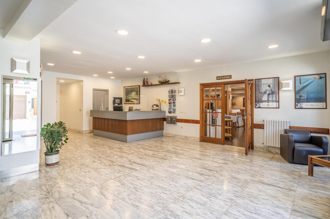 ל'אסטרטיט Hotel Medes II מראה חיצוני תמונה