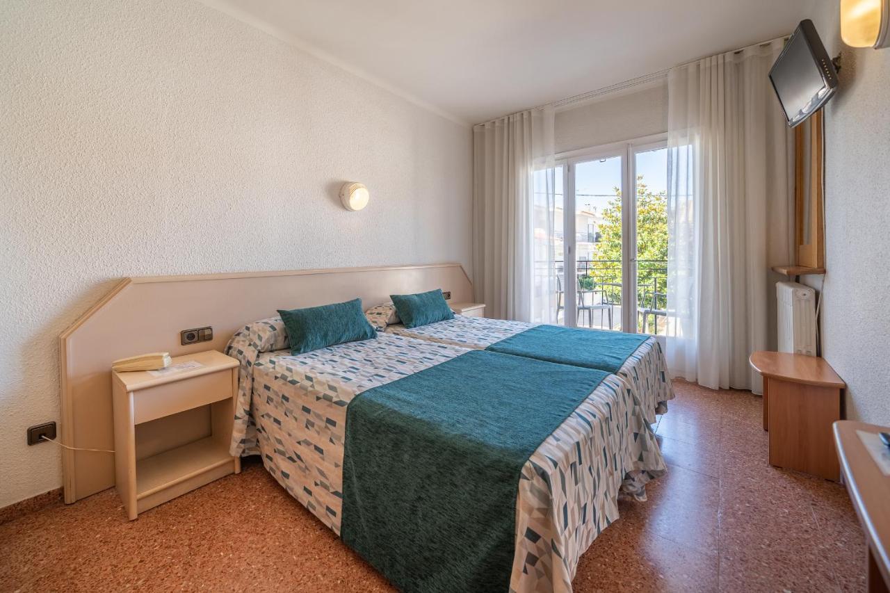 ל'אסטרטיט Hotel Medes II מראה חיצוני תמונה