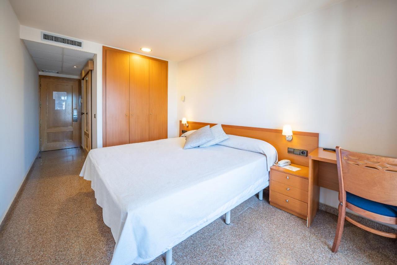 ל'אסטרטיט Hotel Medes II מראה חיצוני תמונה