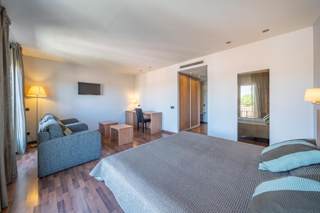 ל'אסטרטיט Hotel Medes II מראה חיצוני תמונה