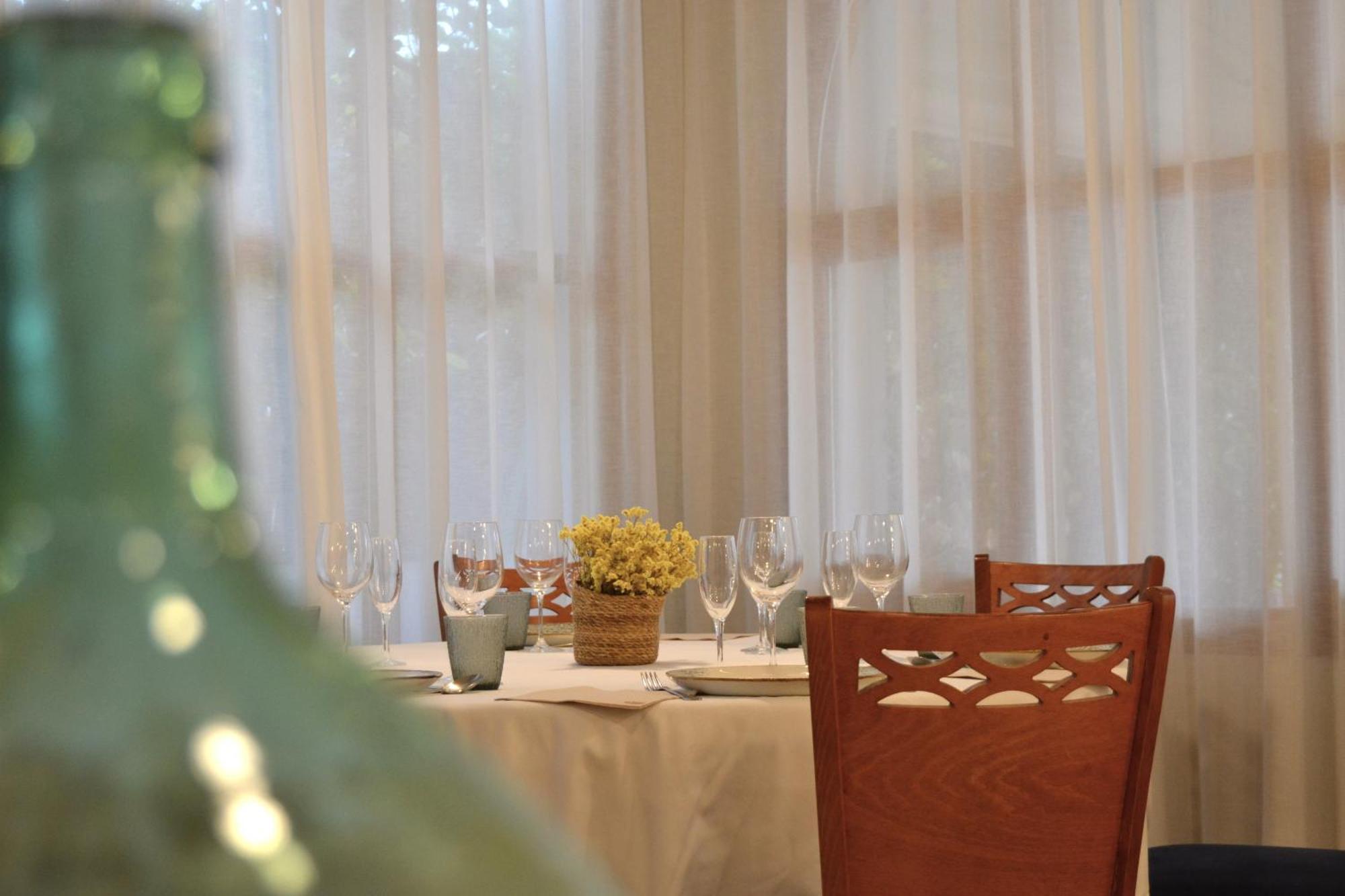 ל'אסטרטיט Hotel Medes II מראה חיצוני תמונה