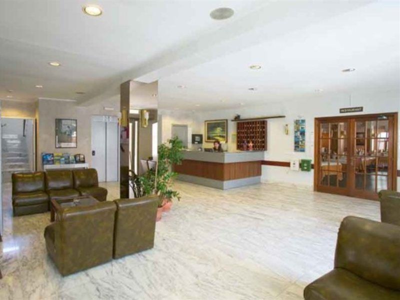 ל'אסטרטיט Hotel Medes II מראה חיצוני תמונה